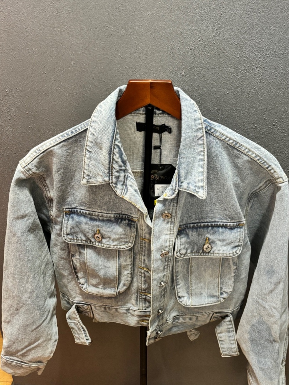 BALBOA "Carla" Light Denim Cropped Blue Jean Jacket Women's Size Large - Picture 5 of 12